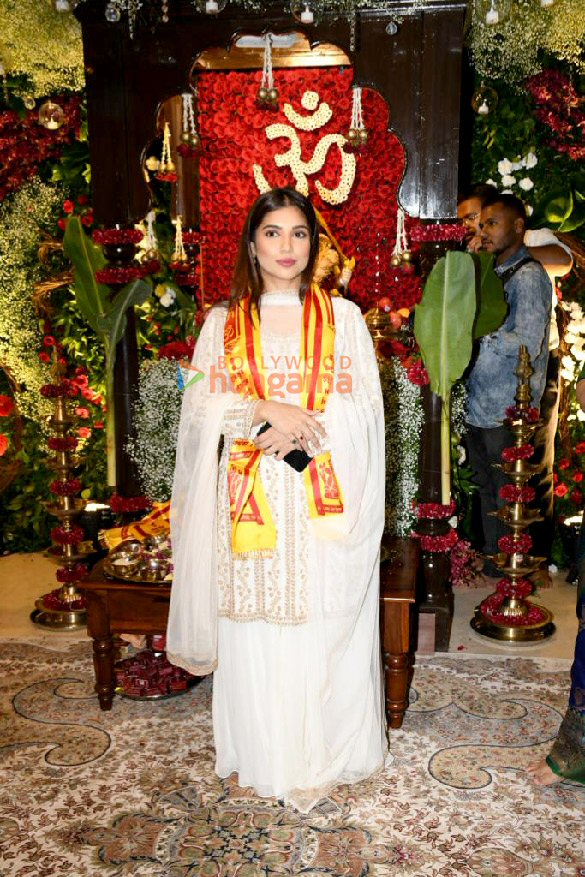 photos celebs snapped at cms residence for ganpati darshan 17