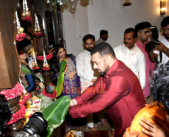 photos celebs snapped at cms residence for ganpati darshan 35