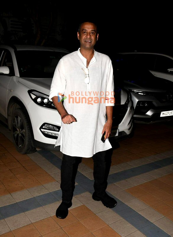 photos celebs snapped at ojas desais engagement 4