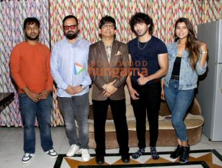 Photos: Celebs grace the success bash of the song ‘Deewano Ne’