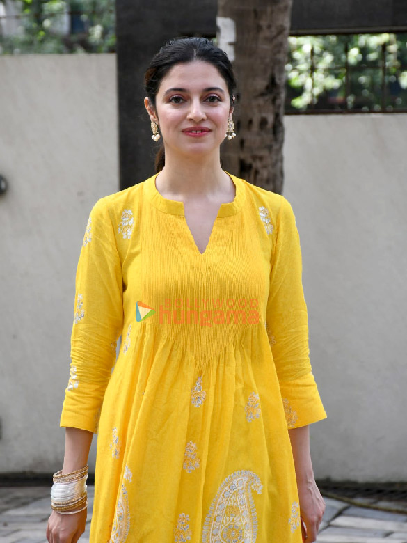 photos celebs snapped attending the ganpati puja at the t series office 6