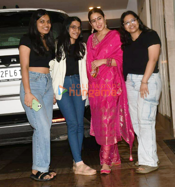 photos celebs snapped visiting kartik aaryans house for ganpati darshan 9