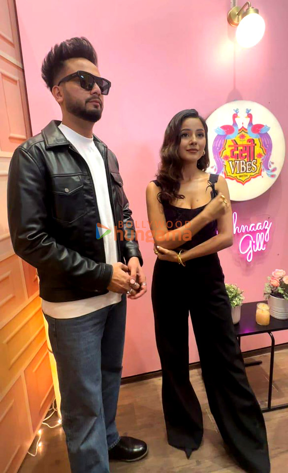 photos elvish yadav snapped on the sets of shehnaaz gills chat show 2