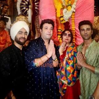 Photos: Fukrey 3 team visit Lalbaugcha Raja to seek Lord Ganesha’s blessings