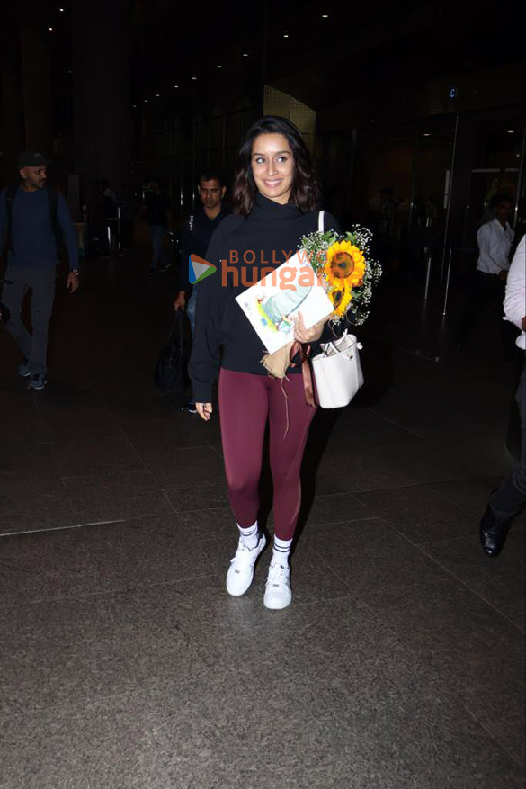 photos nora fatehi shraddha kapoor and karan johar snapped at the airport 4