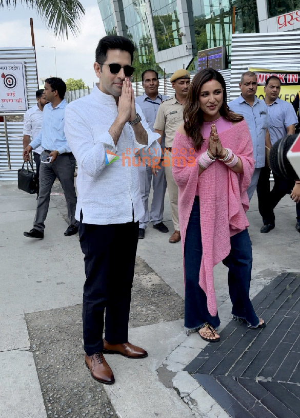 Photos: Parineeti Chopra and Raghav Chadha snapped at Udaipur Airport Photos: Parineeti Chopra and Raghav Chadha snapped at Udaipur Airport