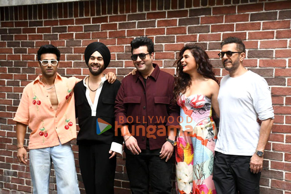 Photos: Pulkit Samrat, Richa Chadha, Pankaj Tripathi, Varun Sharma and Manjot Singh snapped at Excel Entertainment office in Bandra Photos: Pulkit Samrat, Richa Chadha, Pankaj Tripathi, Varun Sharma and Manjot Singh snapped at Excel Entertainment office in Bandra