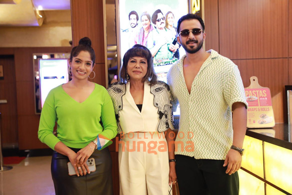 photos raghubir yadav seema pahwa and others grace the trailer launch of yaatris 5