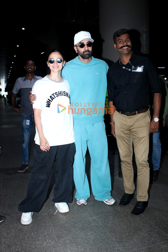 photos ranbir kapoor alia bhatt sonu sood and others snapped at the airport 1