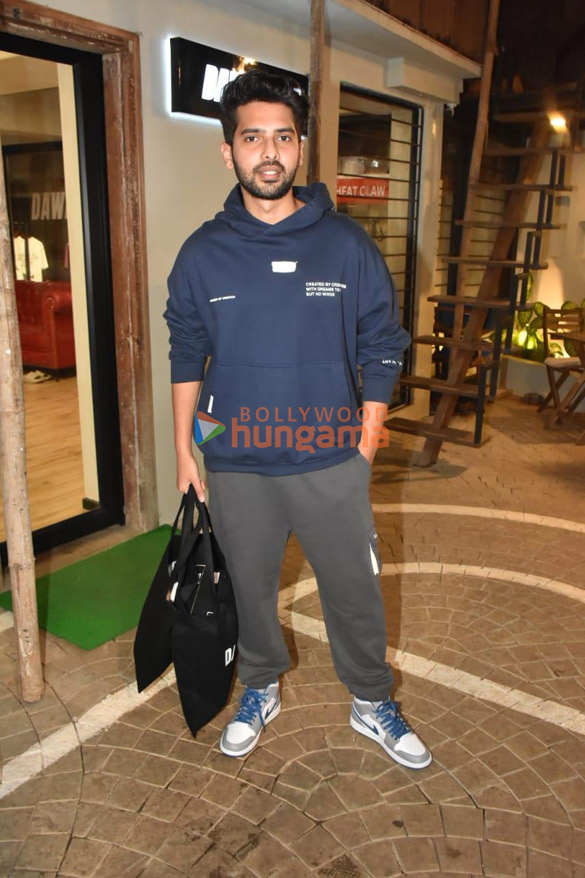 photos saiee manjrekar and armaan malik snapped in bandra 4