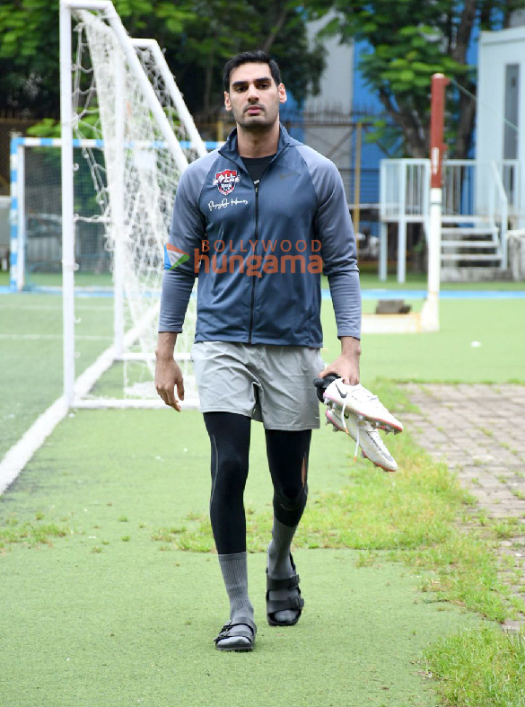photos tiger shroff ibrahim ali khan ahan shetty and jim sarbh snapped during a football match 3