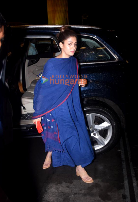 photos urvashi rautela and nayanthara snapped at the airport 2
