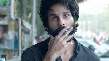 Shahid Kapoor says he used take two-hour showers during Kabir Singh after smoking two packs of cigarettes: “I don’t want my child to even smell nicotine”