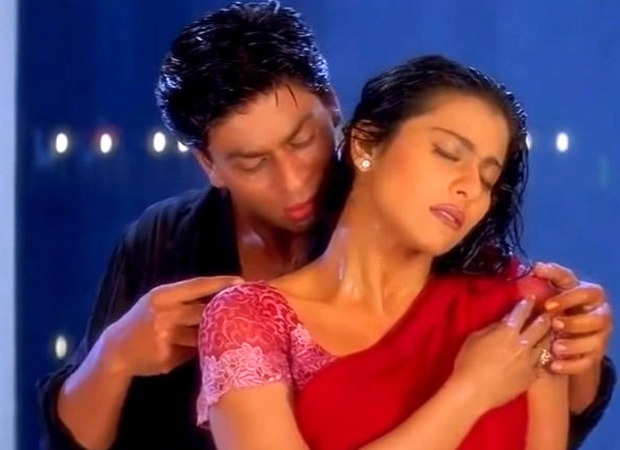 25 Years Of Kuch Kuch Hota Hai: Theatre erupts in a roar after Shah Rukh Khan says he isn’t sure if he should do love stories like KKHH: “Jawan bachcho ko karne do” 