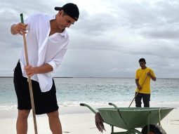 Akshay Kumar joins nationwide clean-up drive; advocates for Swachhata Hi Seva
