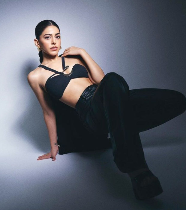 Alaya F’s stylish Co-Ord Set takes the all-black dressing to the next level