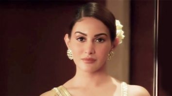 Amyra Dastur in saree is a vision!