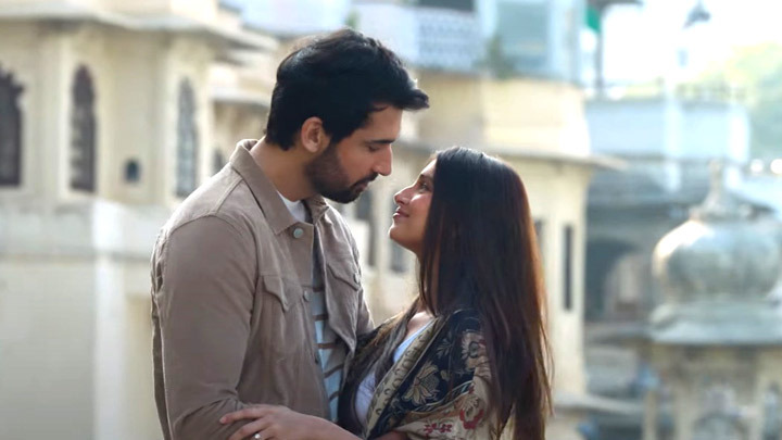 Diwali – Apurva | Tara Sutaria & Dhairya Karwa | Vishal Mishra | Kaushal Kishore Diwali – Apurva | Tara Sutaria & Dhairya Karwa | Vishal Mishra | Kaushal Kishore