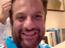 So cute! Fardeen Khan spends a fun evening with his little cubs