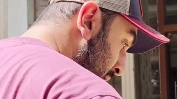 Paps capture Ranbir Kapoor as he gets clicked in the city