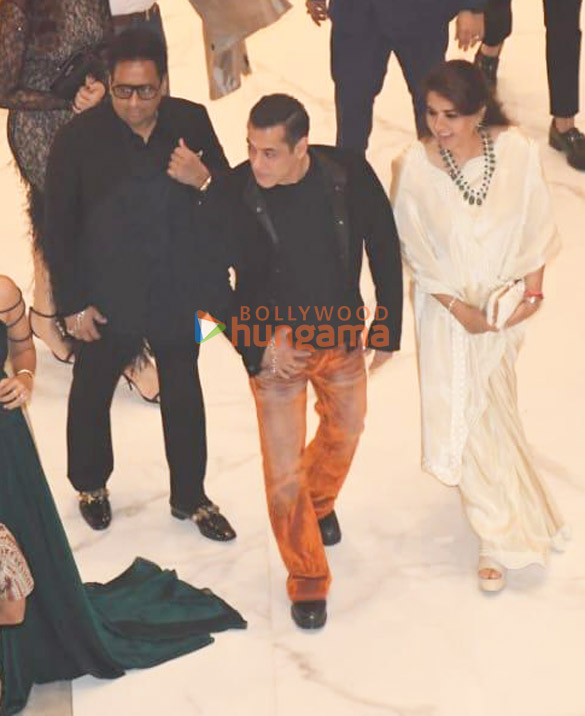 photos alia bhatt salman khan deepika padukone and others snapped at jio world plaza launch 122 14