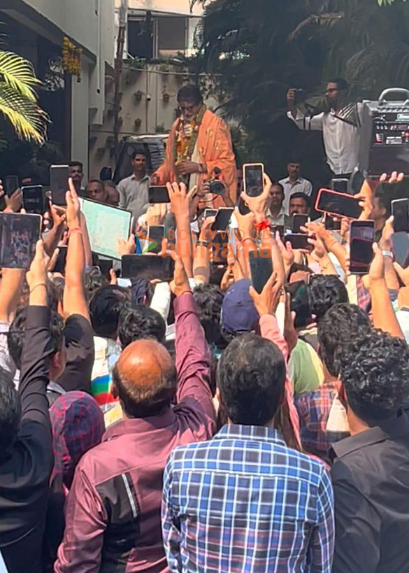 Photos Amitabh Bachchan Greets His Fans On His St Birthday Outside His Residence In Mumbai