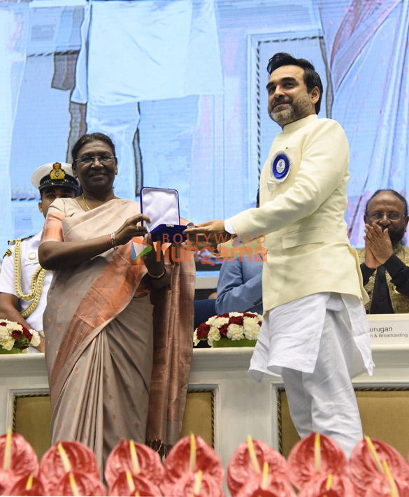 photos celebs grace 69th national awards 009 11