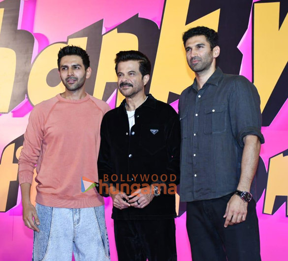 photos celebs grace the premiere of thank you for coming 0087 34