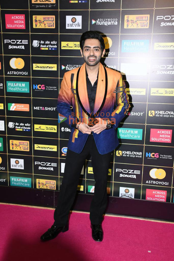 Photos Celebs snapped at the pink carpet and awards ceremony of Bollywood Hungama OTT India Fest 2023 (8)