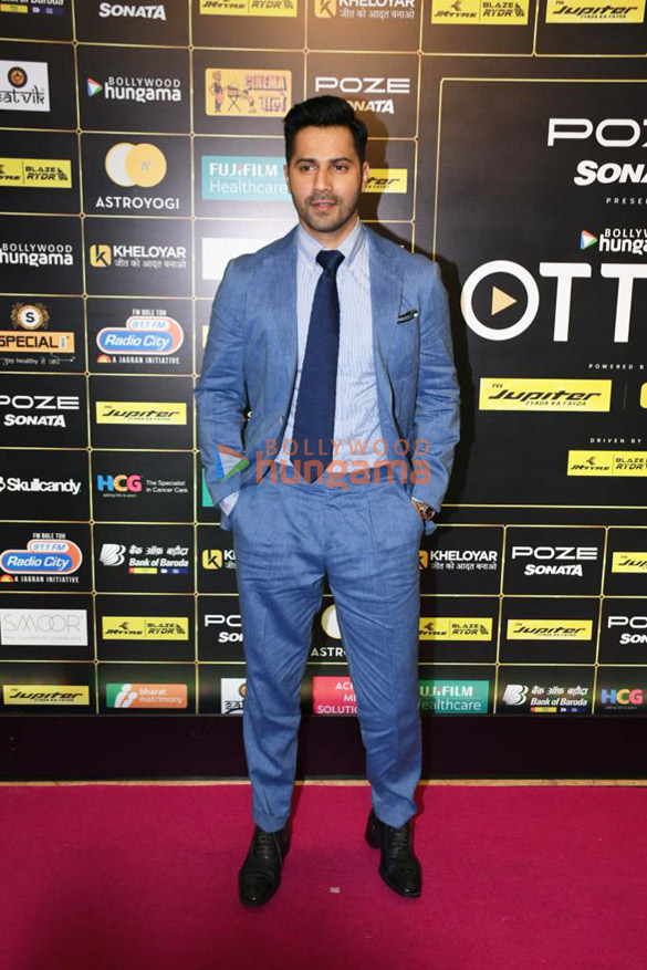 Photos Celebs snapped at the pink carpet and awards ceremony of Bollywood Hungama OTT India Fest 2023 909 (3)