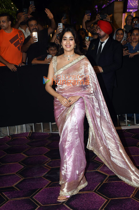 photos celebs snapped during kalyan jewellers durga puja in kochi 3 2