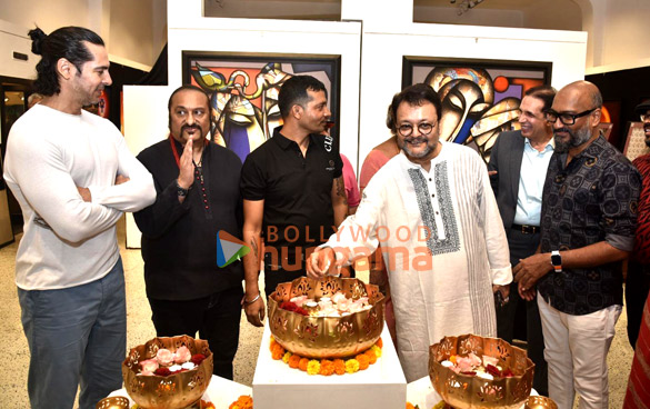 photos dino morea lesle lewis and others snapped at jagannath pauls art exhibition kshitij 1