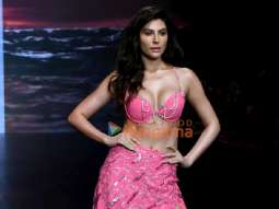 Photos: Elnaaz Norouzi, Shefali Jariwala and others walk the ramp at the Bombay Times Fashion Week 2023