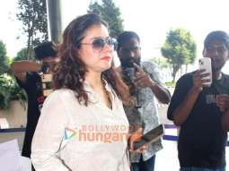 Photos: Kajol, Ananya Panday, Raashii Khanna and others snapped at the airport