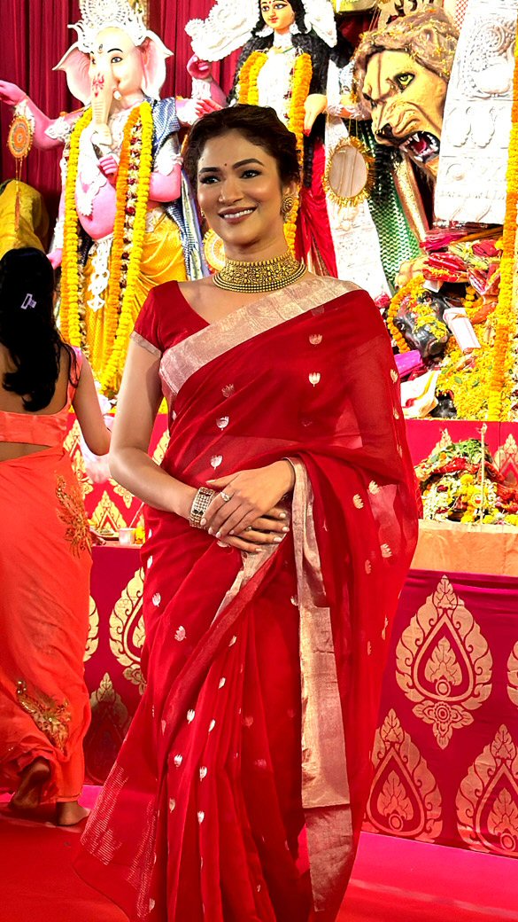photos kajol jaya bachchan tanishaa mukerji and others at durga puja celebrations 11