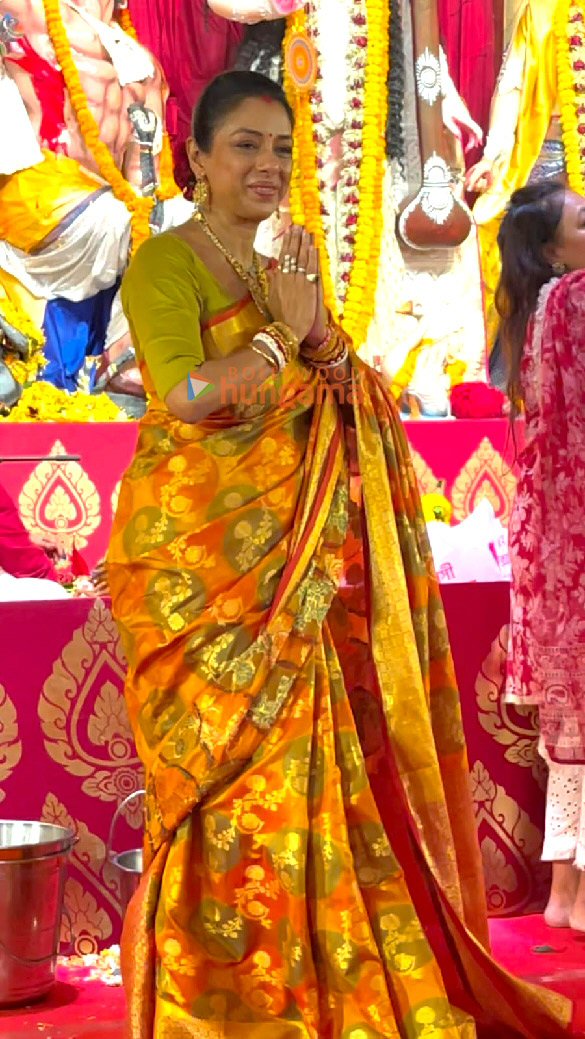 photos kajol jaya bachchan tanishaa mukerji and others at durga puja celebrations 5