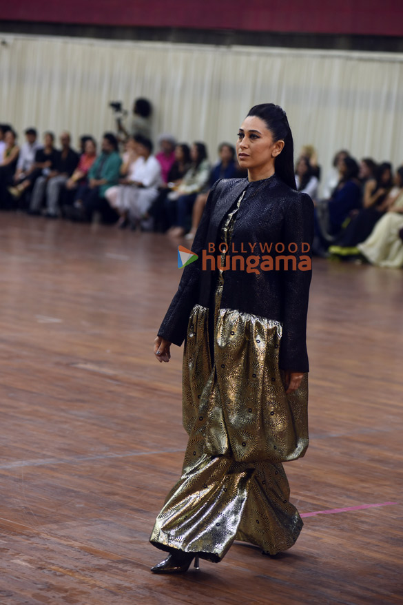 photos karisma kapoor kalki koechlin and saba azad walk the ramp at lakme fashion week 2023 opening show 3