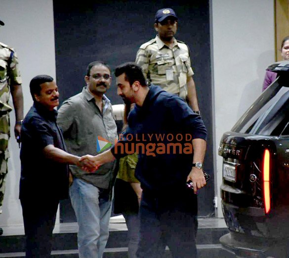 photos katrina kaif ranbir kapoor alia bhatt and others snapped at kalina airport 2