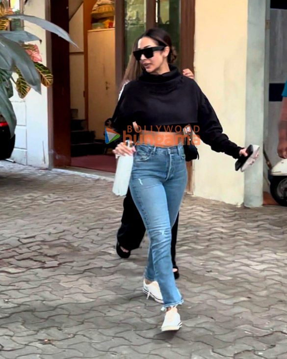 photos malaika arora snapped at a dubbing studio 2