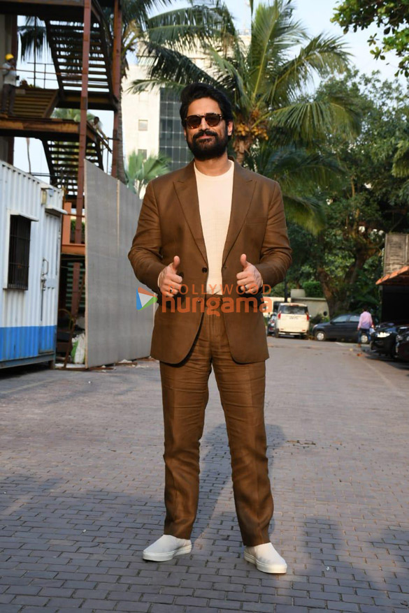 photos mohit raina nikkhil advani and others snapped promoting mumbai diaries season 2 3