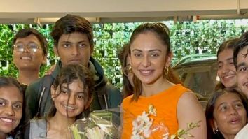 Photos: Rakul Preet Singh celebrates her birthday with fans