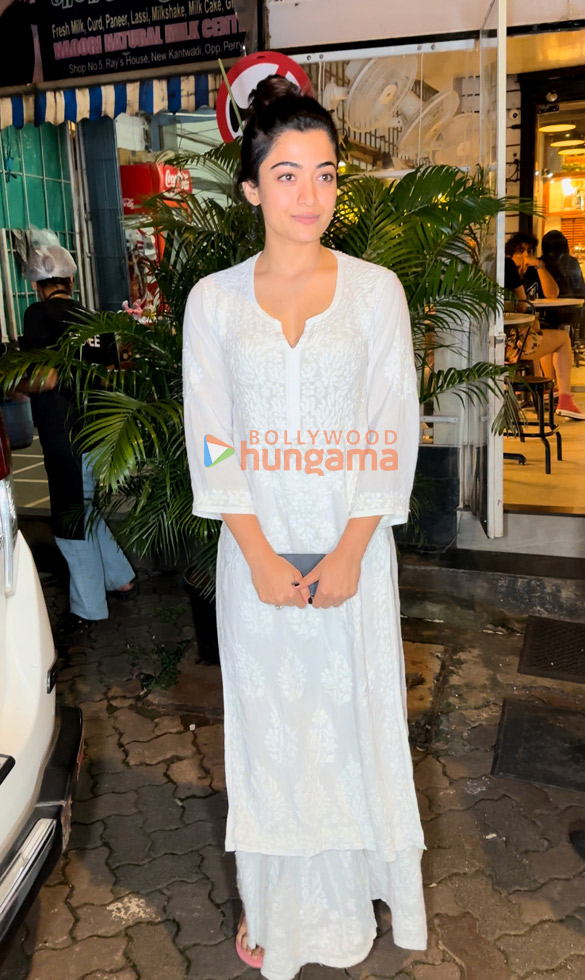photos rashmika mandanna snapped in bandra 3 2