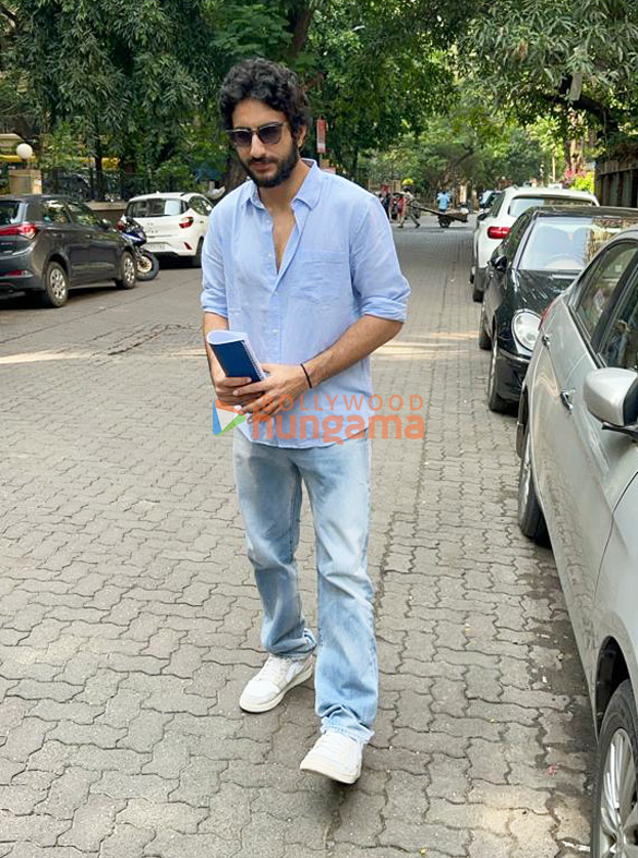 photos shraddha kapoor and ibrahim ali khan snapped outside maddock films office 99 1