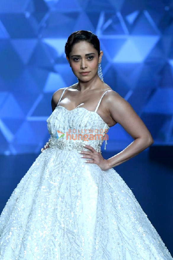 photos sonam kapoor ahuja mahima makwana and others walk the ramp at the bombay times fashion week 2023 3