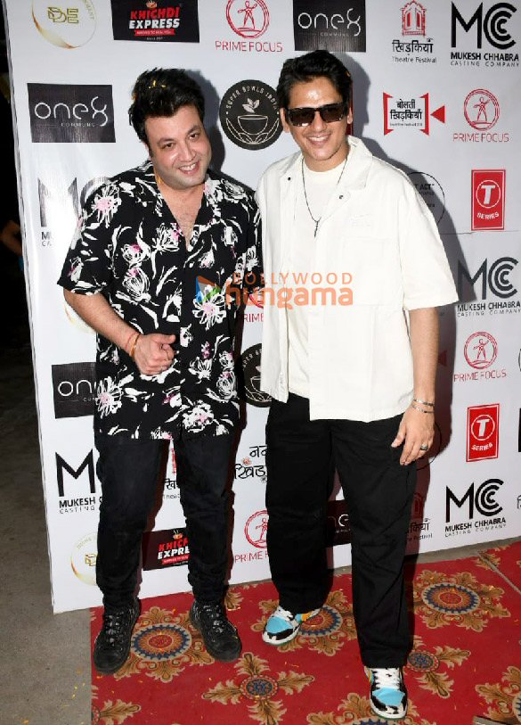 photos suniel shetty varun sharma pratik gandhi and others snapped at mukesh chhabras khidkiyaan 7th edition theatre festival 4