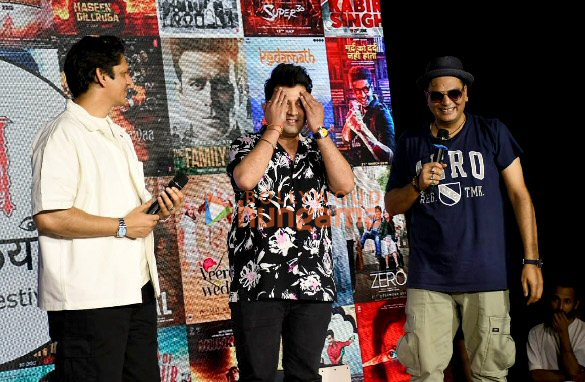 photos suniel shetty varun sharma pratik gandhi and others snapped at mukesh chhabras khidkiyaan 7th edition theatre festival 8