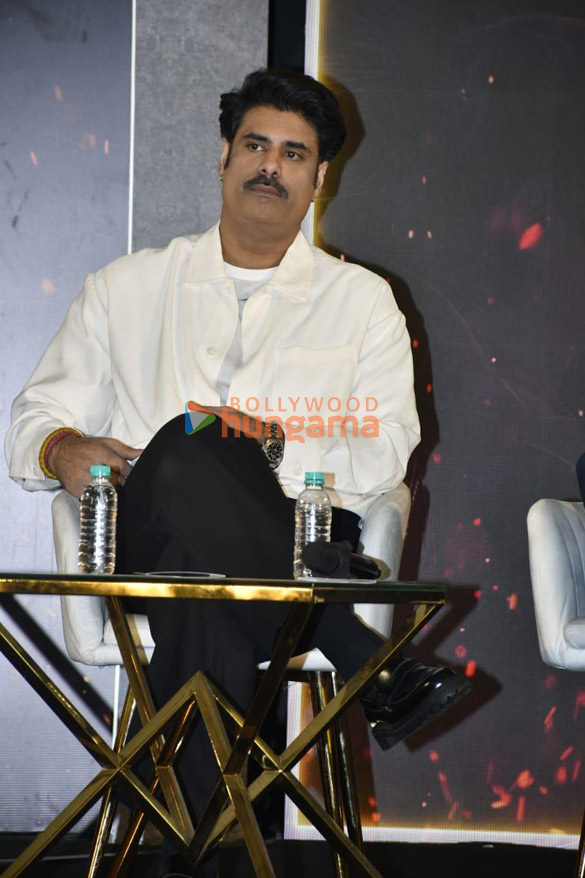 photos sushmita sen and aarya team snapped at the season 3 trailer launch in mumbai 2