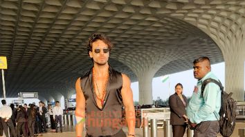 Photos: Tiger Shroff, Kriti Sanon and Janhvi Kapoor snapped at the airport