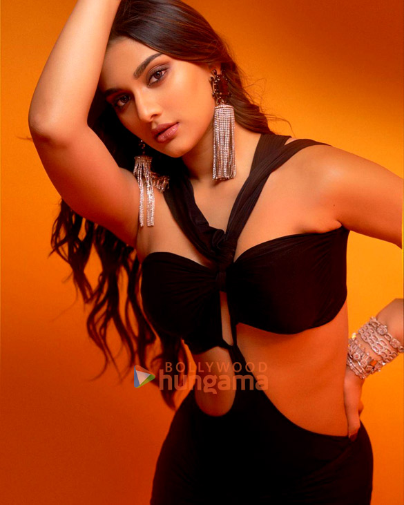 saiee manjrekar 3 28