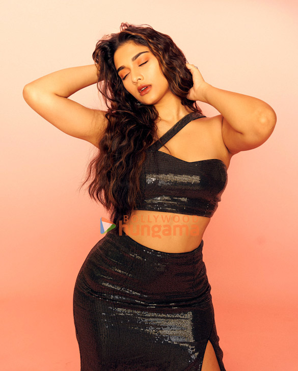 saiee manjrekar 3 24